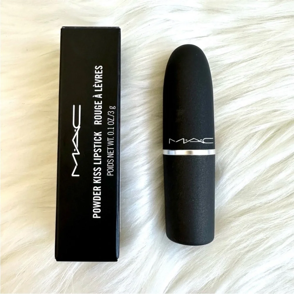 MAC LUXURY LIPSTICK